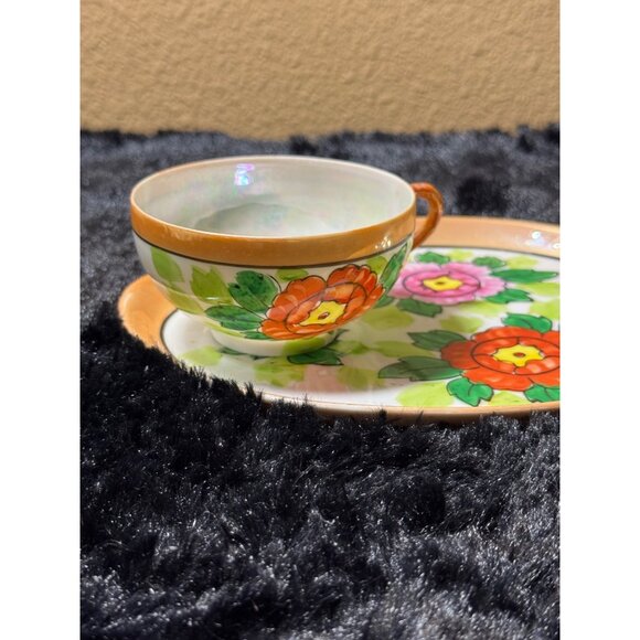 Vintage Hand-Painted Floral Ceramic Tea Cup & Saucer Set  Made In Japan - Picture 1 of 12